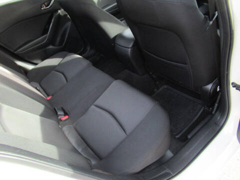 2017 Mazda MAZDA3 Sport