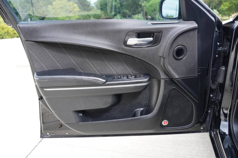 2016 Dodge Charger SXT