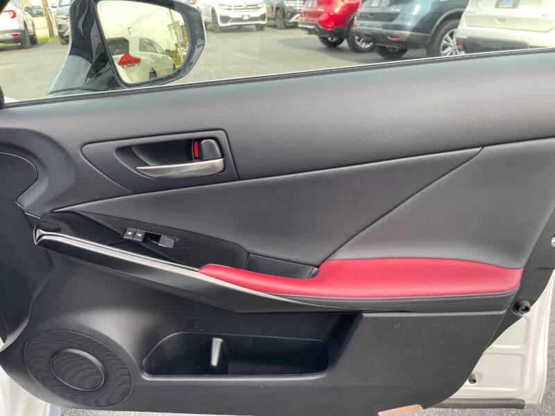 2021 Lexus IS 300