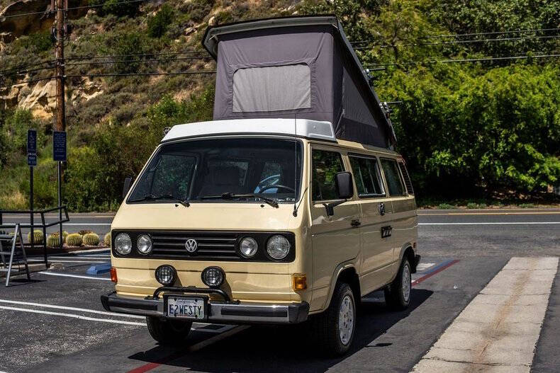 1982 Volkswagen Vanagon Camper