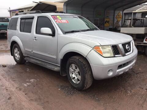 2005 Nissan Pathfinder for sale at Troy's Auto Sales in Dornsife PA
