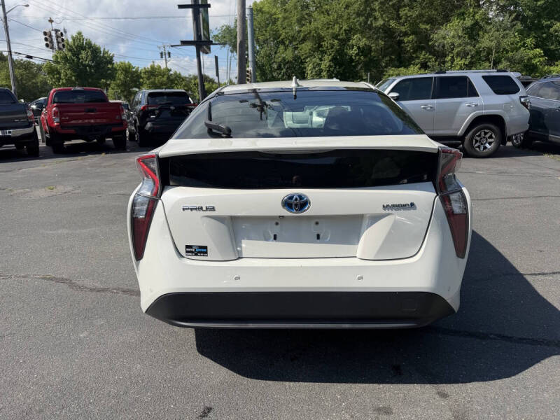 2018 Toyota Prius Three
