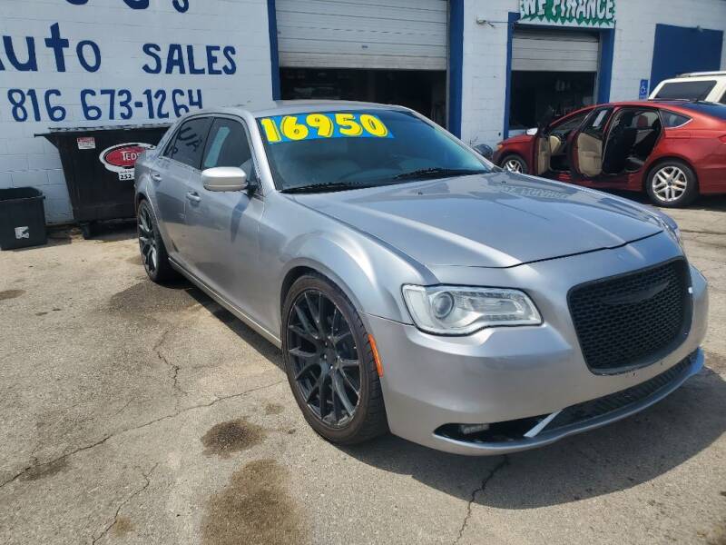 2015 Chrysler 300 for sale at JJ's Auto Sales in Independence MO