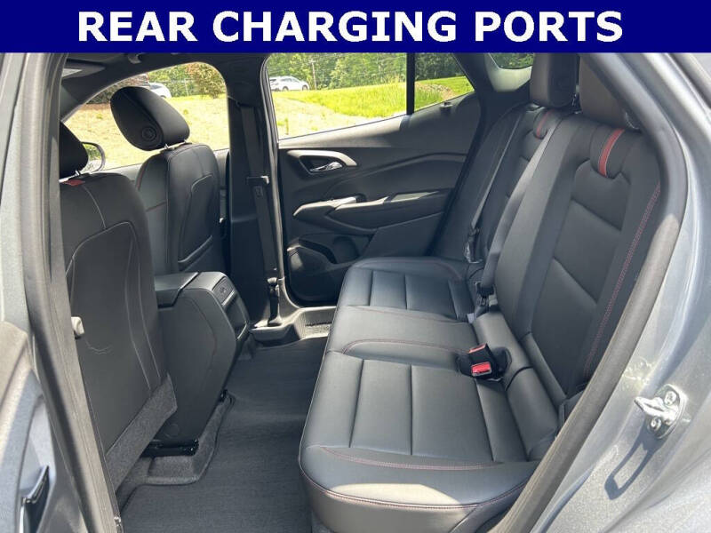 2025 Chevrolet Trax RS