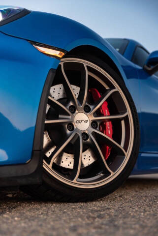 2016 Porsche Cayman GT4