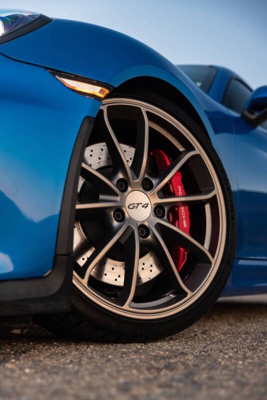 2016 Porsche Cayman GT4