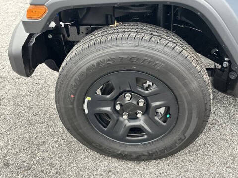 2026 Jeep Gladiator Sport