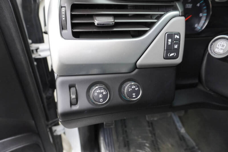 2015 Chevrolet Suburban LT