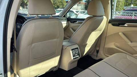 2018 Volkswagen Passat 2.0T SE