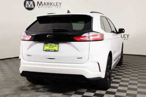 2022 Ford Edge SE