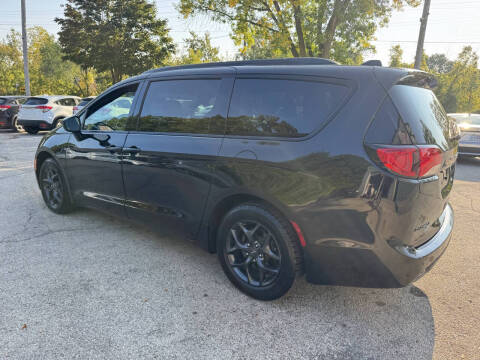 2020 Chrysler Pacifica Touring L 35th Anniversary