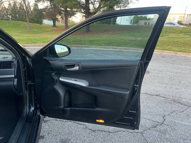 2012 Toyota Camry SE