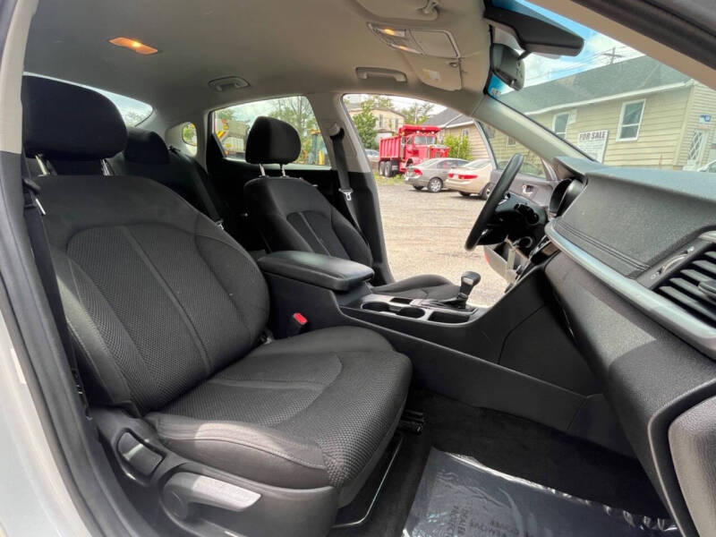 2019 Kia Optima LX