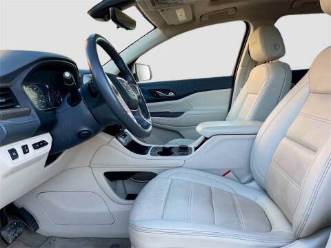 2022 GMC Acadia Denali