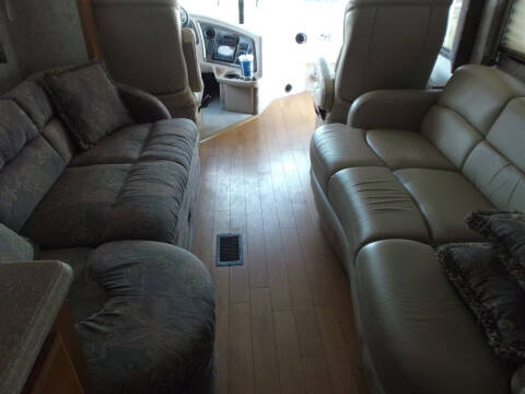 2003 Freightliner XC Chassis