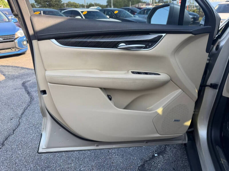 2017 Cadillac XT5