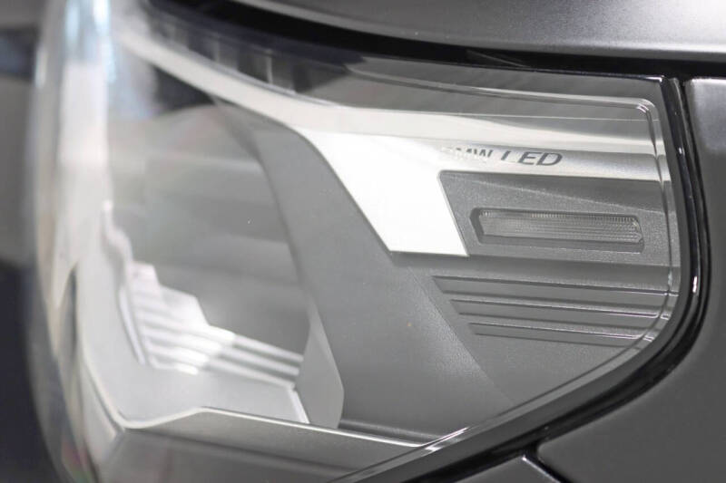 2022 BMW 2 Series 230i