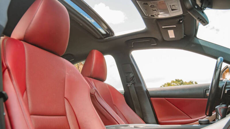2017 Lexus IS 200t