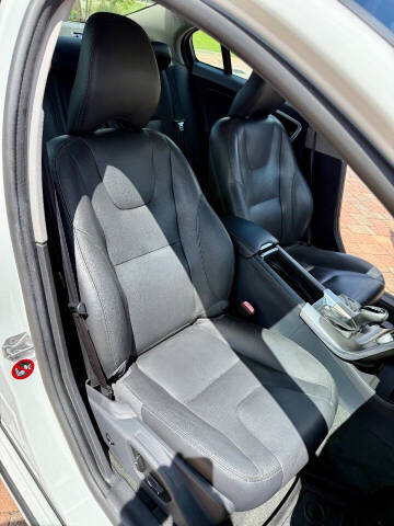 2016 Volvo S60 T5 Drive-E Premier