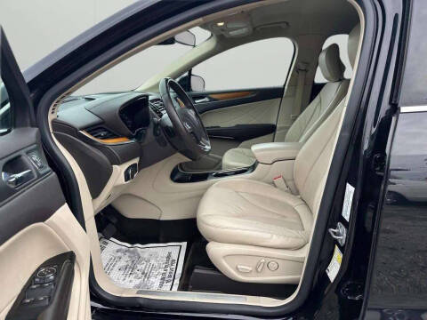 2019 Lincoln MKC Select