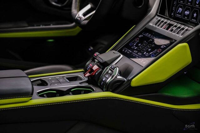 2022 Lamborghini Urus