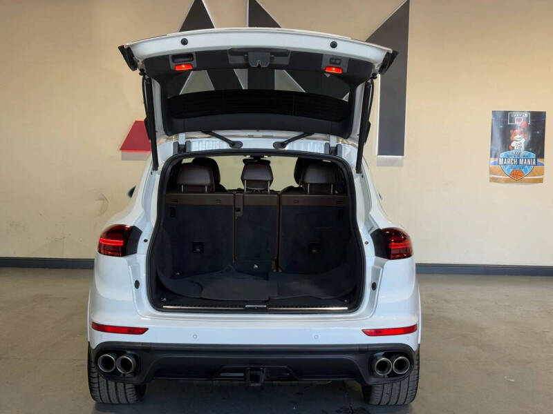 2017 Porsche Cayenne S