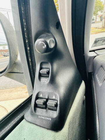 2000 Dodge Ram Van 1500