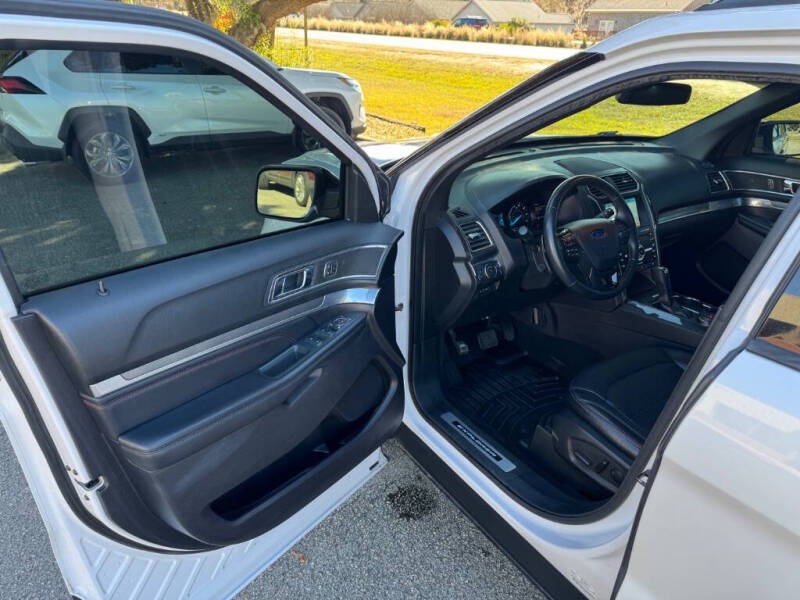 2019 Ford Explorer Sport