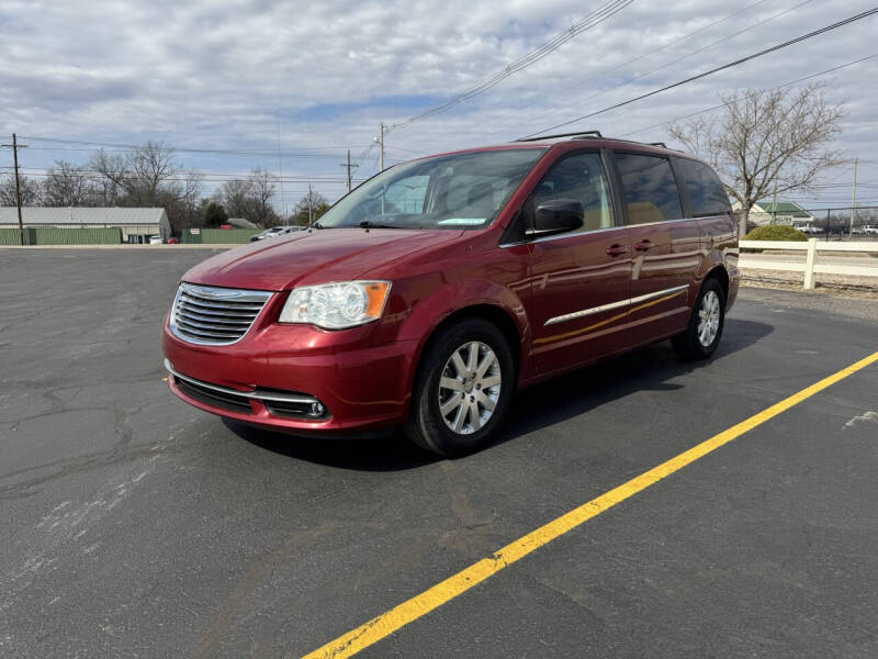 2014 Chrysler Town and Country for sale at eAutoTrade in Evansville IN