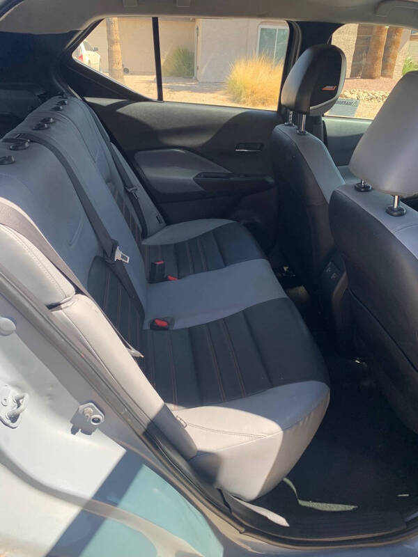 2024 Nissan Kicks SR