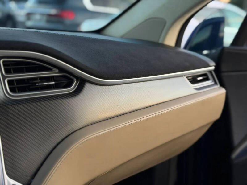 2017 Tesla Model X