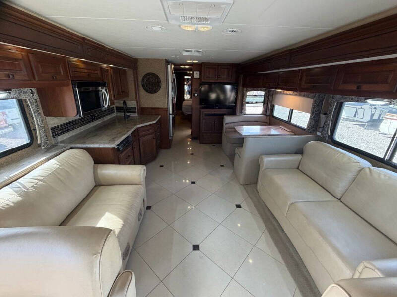2013 Freightliner MH Chassis