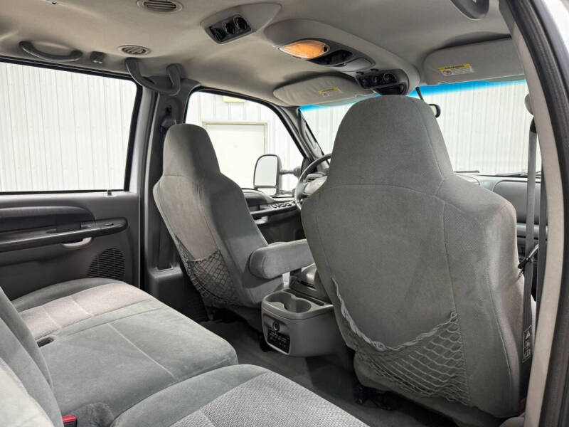 2003 Ford Excursion XLT