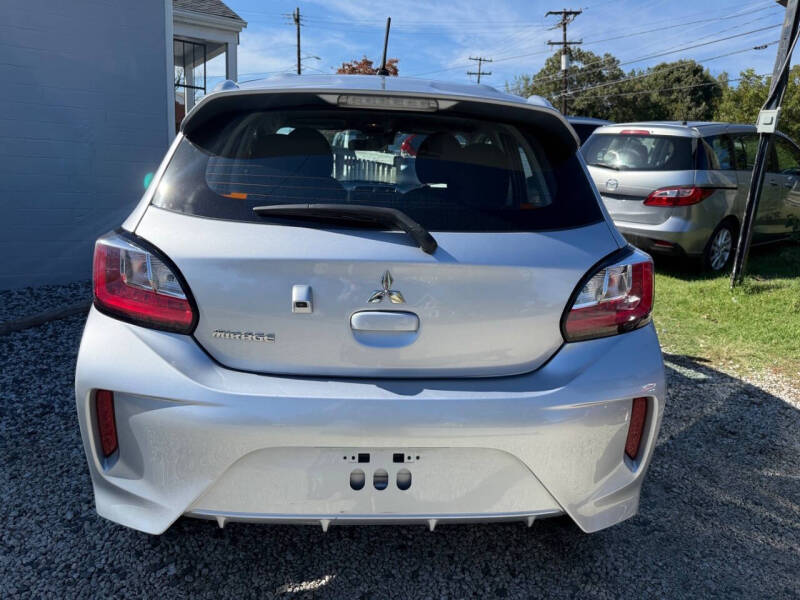 2024 Mitsubishi Mirage ES