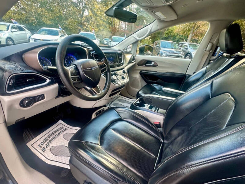 2020 Chrysler Voyager LXi