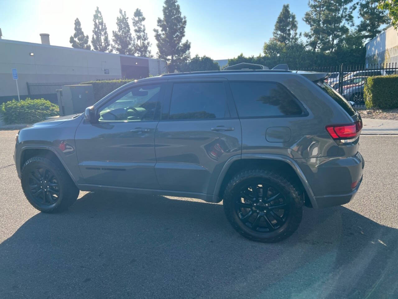 2019 Jeep Grand Cherokee for sale at ZRV AUTO INC in Brea, CA