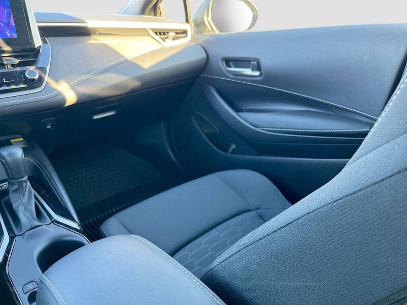 2026 Toyota Corolla Hatchback SE
