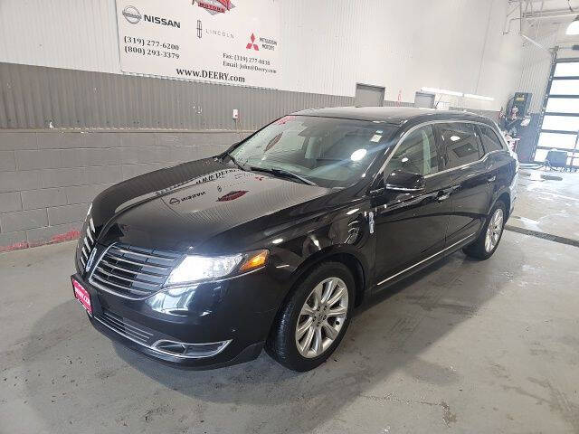 2017 Lincoln MKT Elite