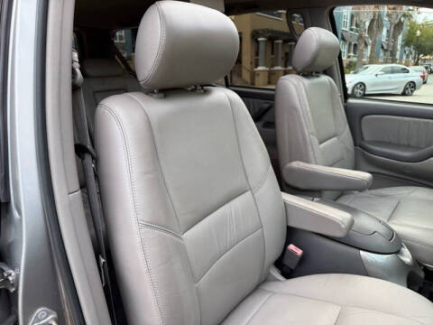 2004 Toyota Sequoia Limited