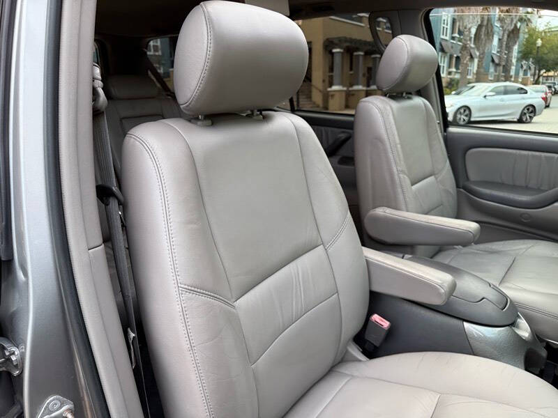 2004 Toyota Sequoia Limited