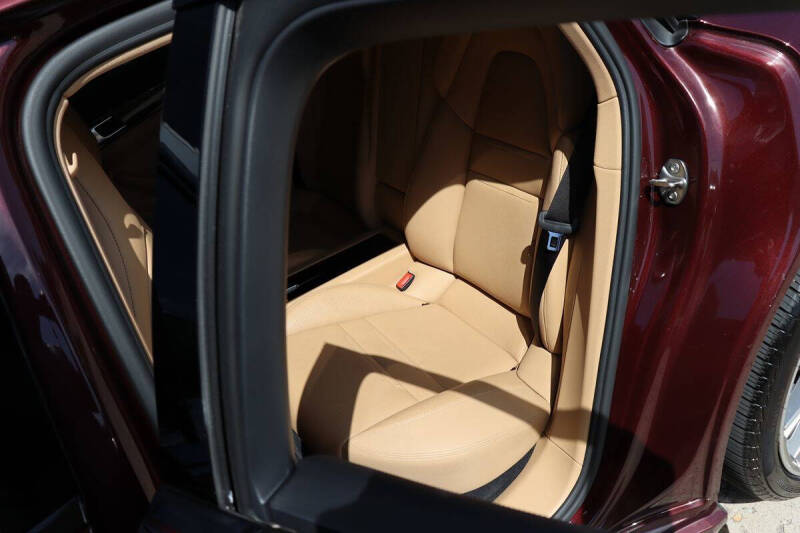 2018 Porsche Panamera 4S