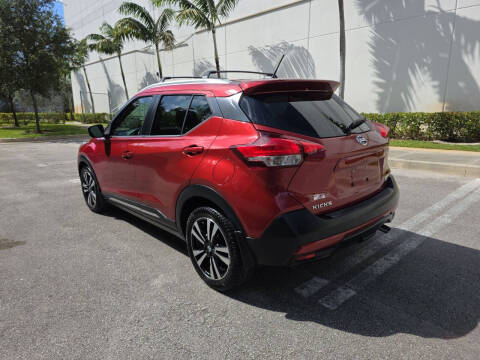 2018 Nissan Kicks SR