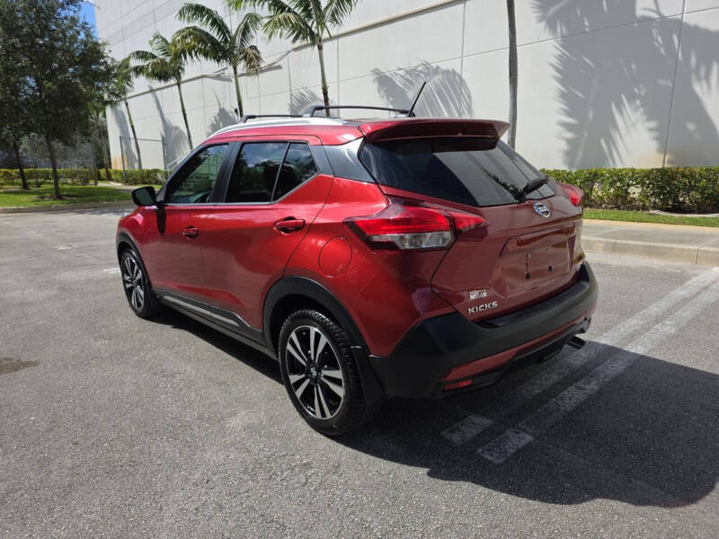 2018 Nissan Kicks SR