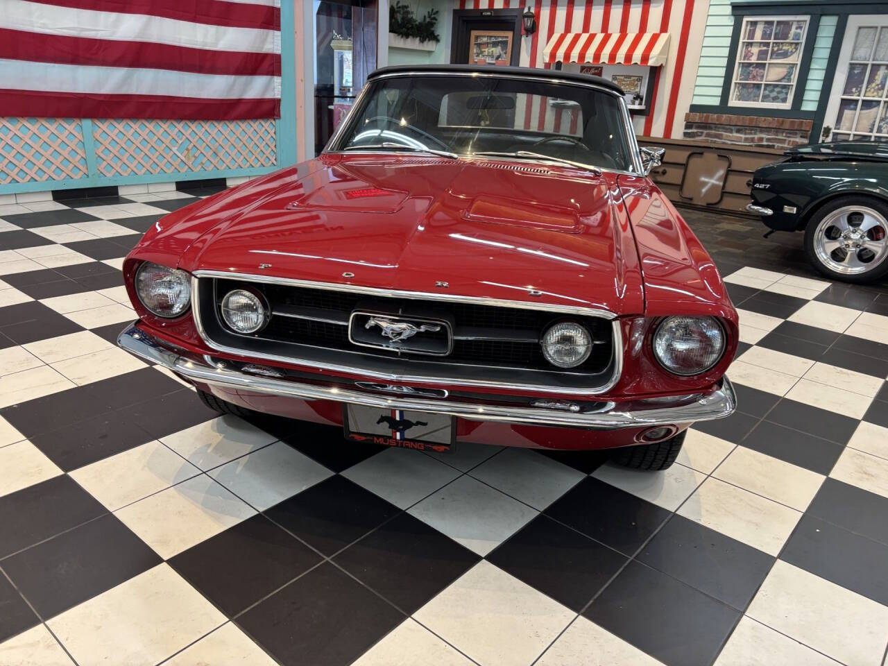 1967 Ford Mustang 2