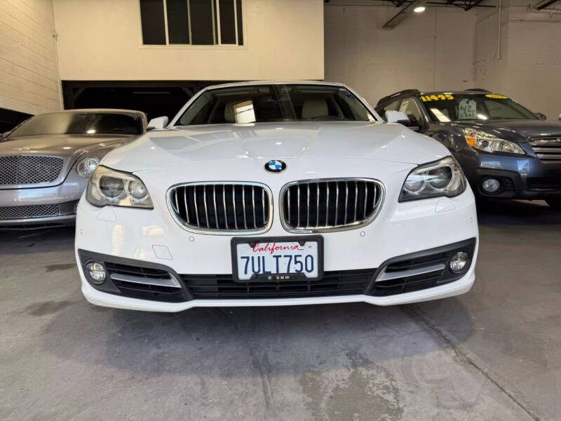 2016 BMW 5 Series 528i