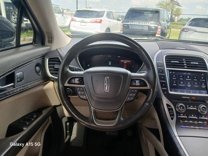 2019 Lincoln Nautilus Reserve