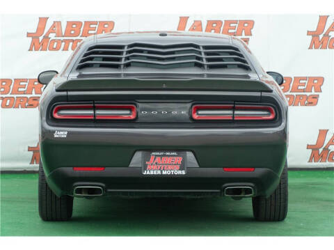 2020 Dodge Challenger SXT