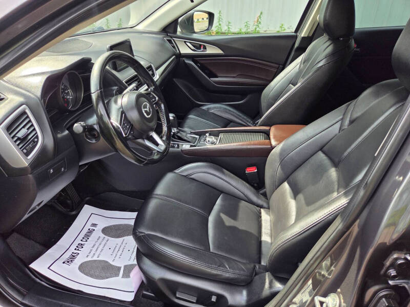 2017 Mazda MAZDA3 Touring