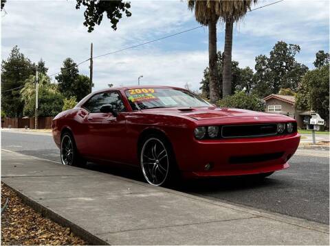 2009 Dodge Challenger for sale at D&I AUTO SALES in Modesto CA