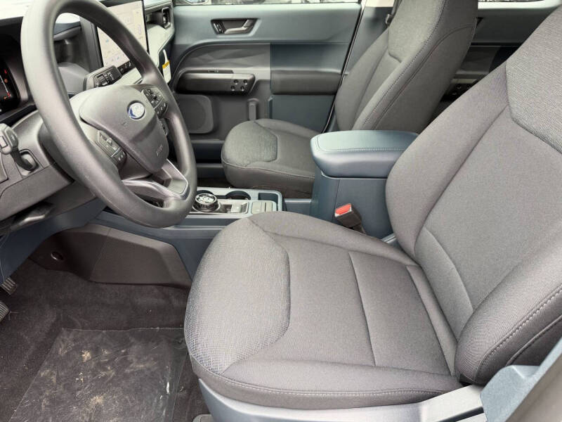 2025 Ford Maverick XL